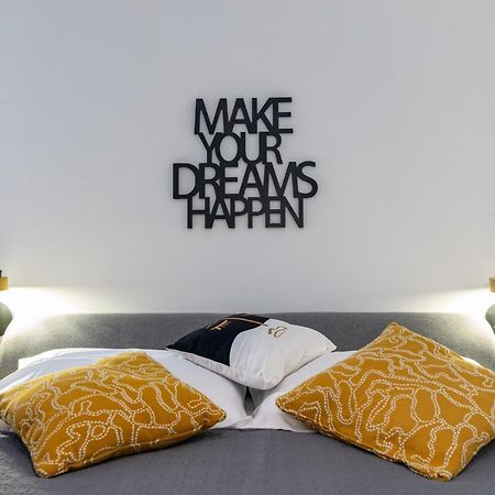Apartman Laura 里耶卡 外观 照片