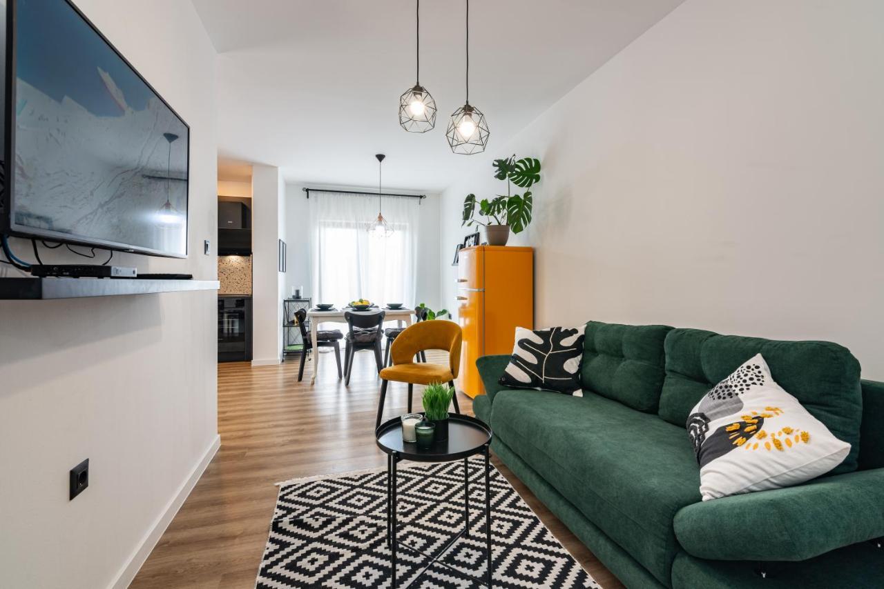 Apartman Laura 里耶卡 外观 照片